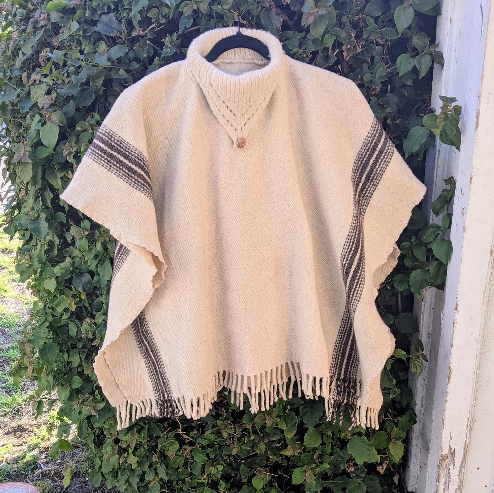 Cream Wool Pancho - Picture 7 of 8